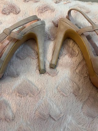 Zapatos Nuria Cobo beige nude