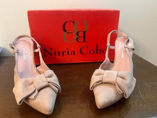 Zapatos Nuria Cobo beige nude