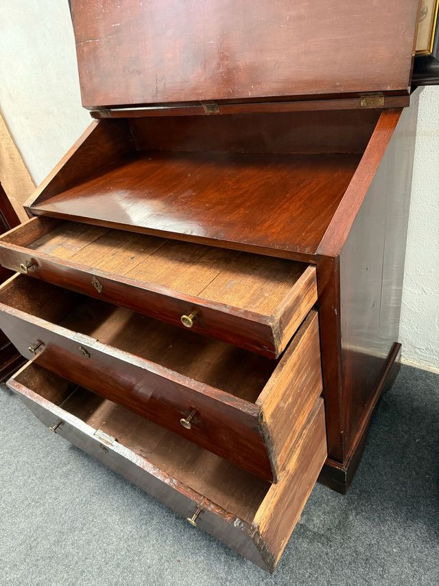 Cómoda escritorio con 3 cajones en madera de caoba