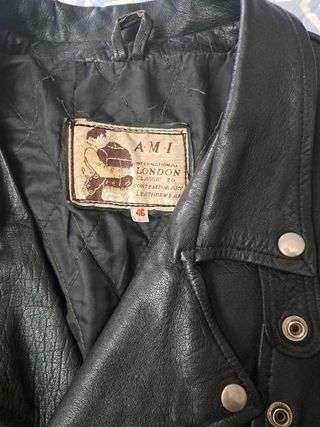 Chaqueta motero de cuero