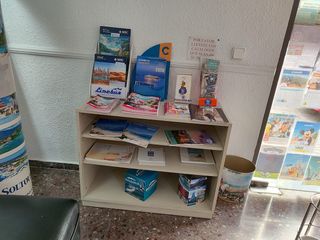 Mueble estantería baja multiusos – Como nuevo