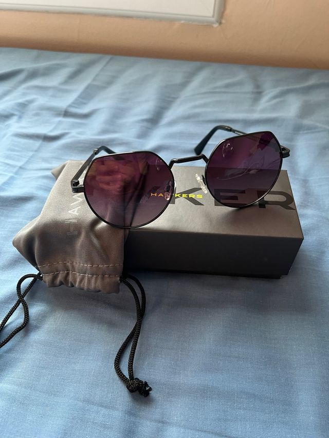 Hawkers Gafas Sol - Negras/Moradas