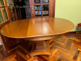 Set de mesa y 4 sillas
