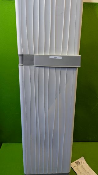 Terry Escobero Estrecho, para Interiores y Exterio