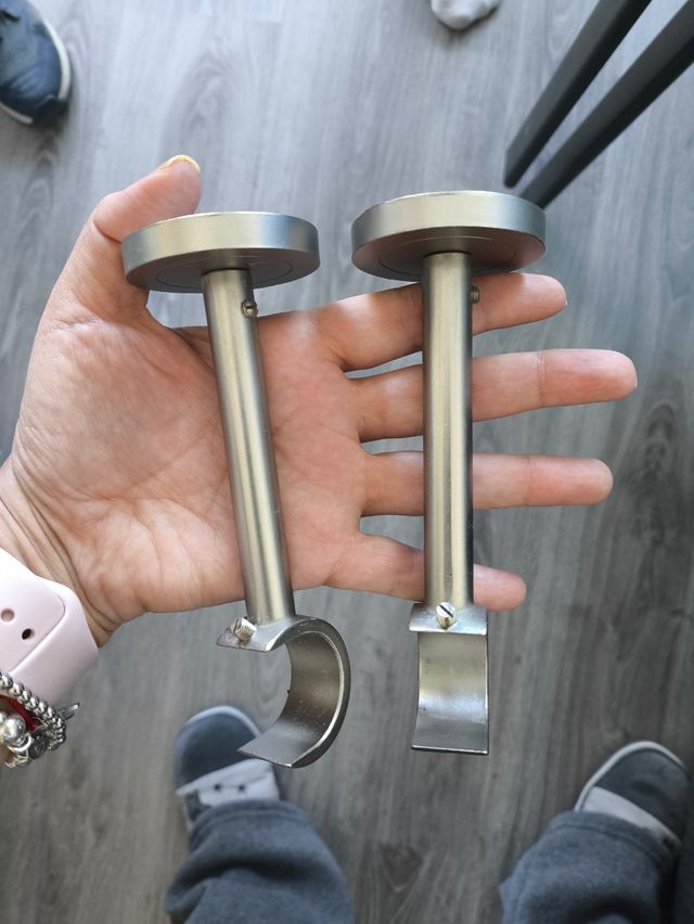 Barras para cortinas - metalicas plateadas