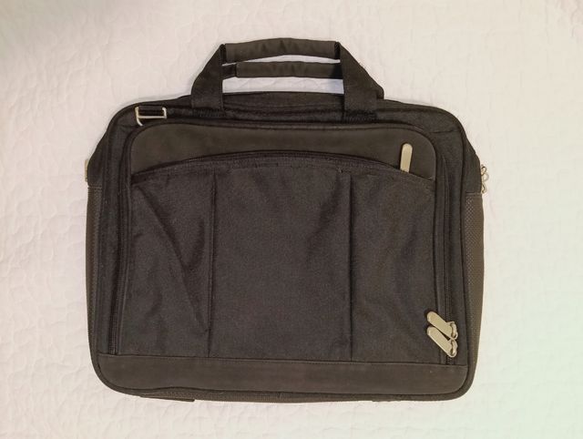 Maletín portátil negro
