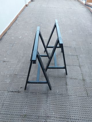 CHOLLO 2 caballetes de madera negros 70cm de alt