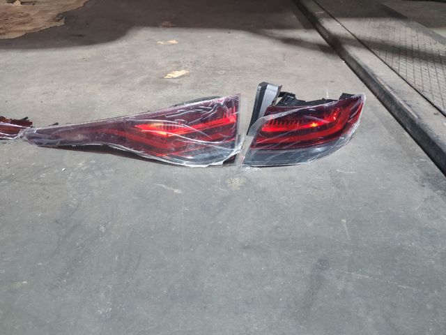 Pilotos traseros Megane iv