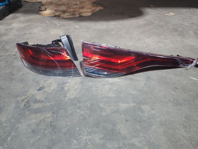 Pilotos traseros Megane iv