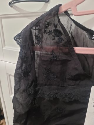 Blusa negra transparente ZARA