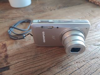 Olympus Compacta. Cómo nueva. 14 megapixel Zoom X5