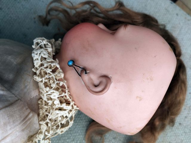 MUÑECA ANTIGUA PORCELANA FRANCESA...