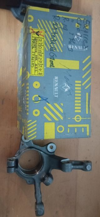 Mangueta suspensión Renault
