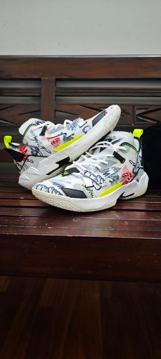 NIKE AIR JORDAN WHY NOT ZER0.4 GRAFFITI R.WESTBROK