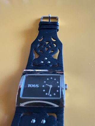 Reloj Tous piel de color negro con forma Oso Tous