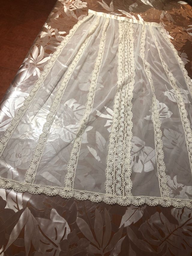 Traje de huertana cosido por Carmen Esteve