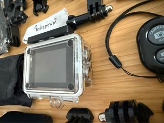Cámara deportiva 4K wifi movil + accesorios