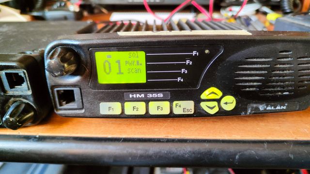 Lotto Radio VHF UHF Alan Hm135