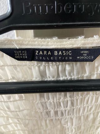 Blusa Zara blanca plumetti