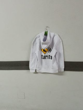 Chaqueta Tarifa niño talla 9 11 años con capucha.