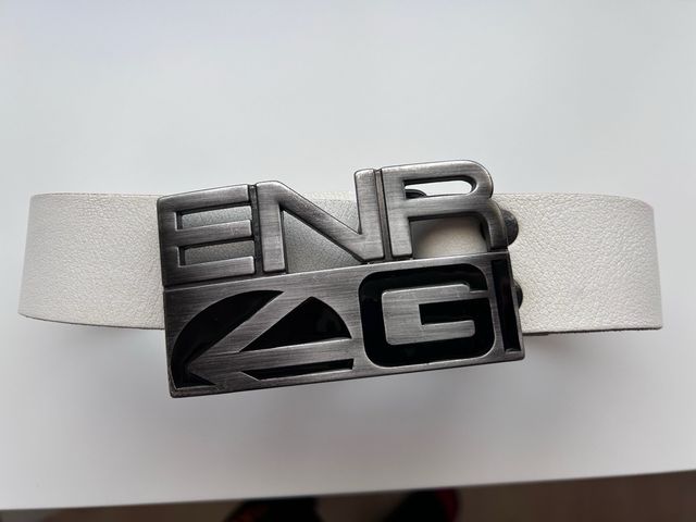 Cinturon ENERGIE blanco y plata