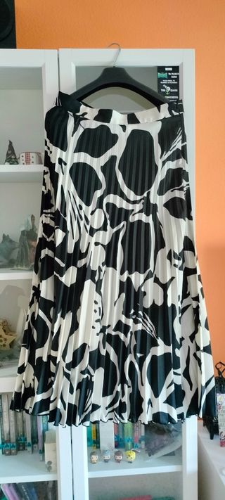 Falda plisada zara talla L 