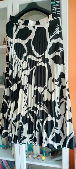 Falda plisada zara talla L 