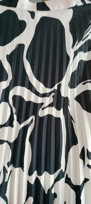 Falda plisada zara talla L 