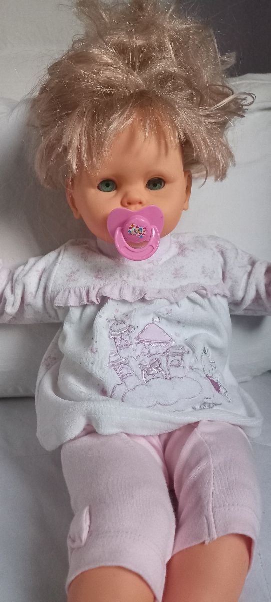 Bambola vintage 1988 con culla basculant