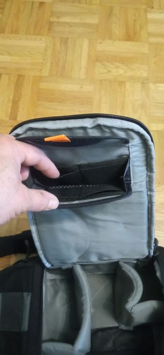 Lowepro Slingshot 100AW bandolera.