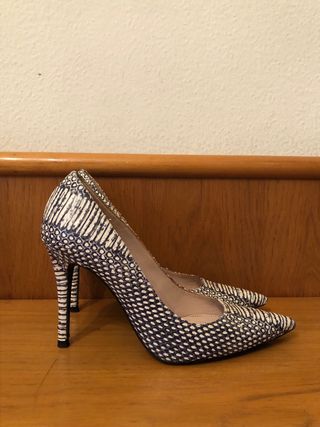 UTERQÜE zapatos tacón estampado 39