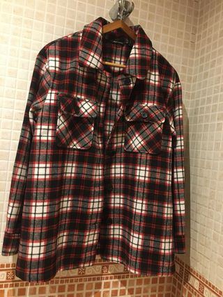 Chaqueta cuadros roja y negra