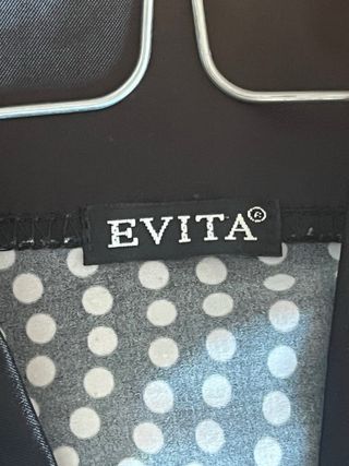 Blusa Evita lunares blanco-negro T-S