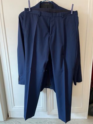 Traje Zara azul marino - talla M
