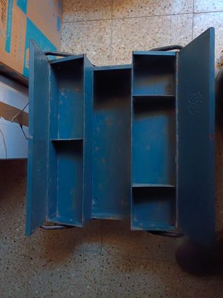 Caja herramientas metal vintage