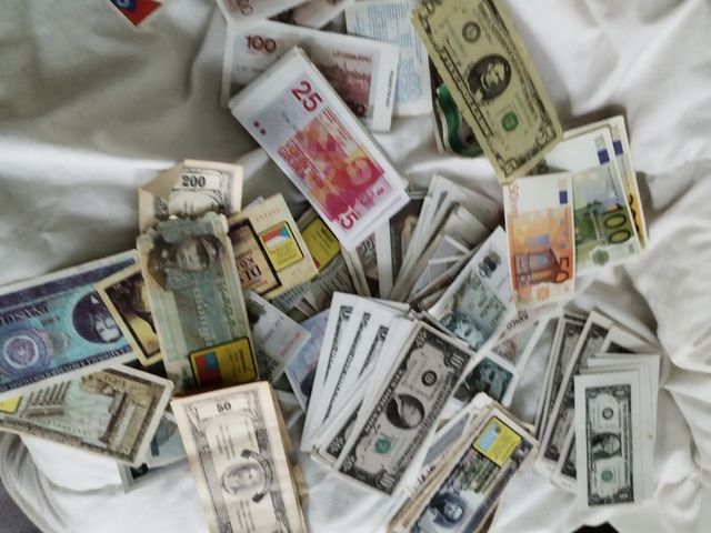 Billetes antiguos de colección