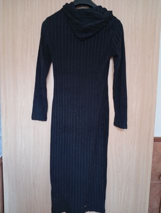 Vestido negro capucha talla S-M