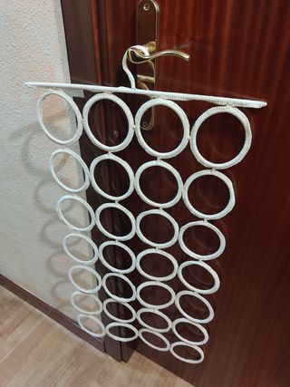 Colgador para pañuelos y bufandas