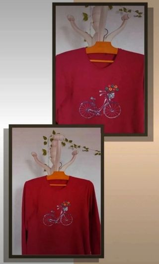 Jersey rojo bici flores
