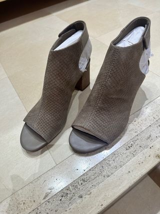 Botines abiertos Clarks Mujer sin estrenar