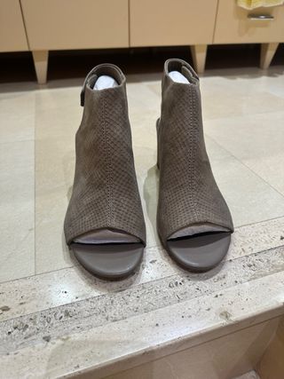 Botines abiertos Clarks Mujer sin estrenar