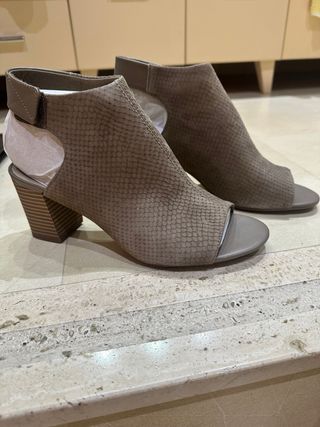 Botines abiertos Clarks Mujer sin estrenar