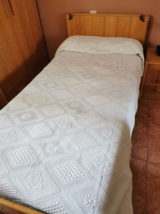 Habitación madera pino