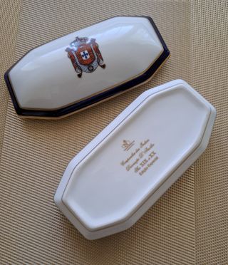 Seleziona scatola in porcellana in edizione speciale 
