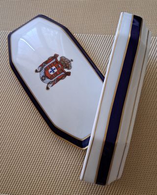 Seleziona scatola in porcellana in edizione speciale 
