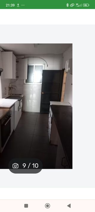 Bar y diversas dependencias.