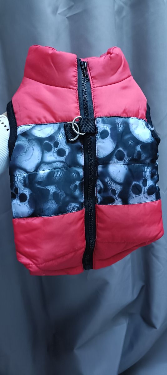 Chaqueta roja para perro pequeño