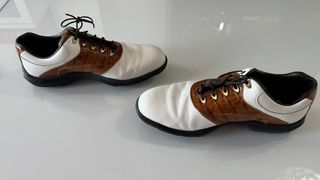 Vendo zapatos de golf 