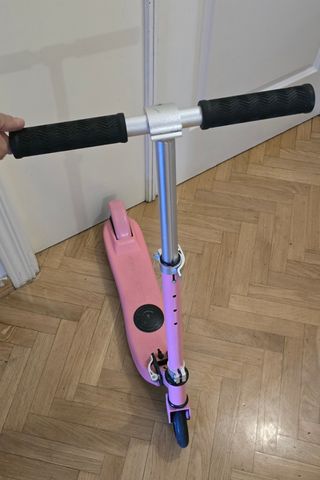 Scooter eléctrico infantil 