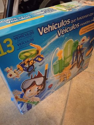 Buki - 13 Veículos com Água